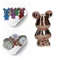 Młynek metalowo-akrylowy Misiek 4-części 14x2 cm MIX kolor
