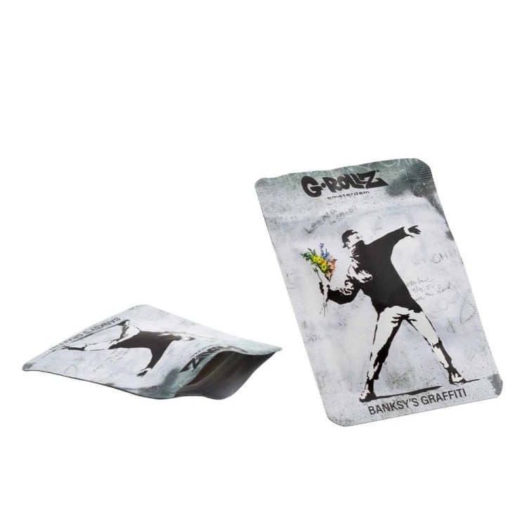 Torebka schowek Banksy Flower Thrower 65x85mm 1szt