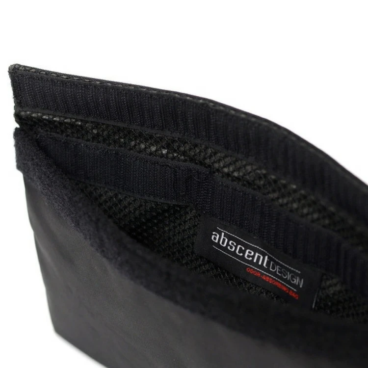 Szaszetka absorbująca zapach czarna 29cm x 15cm