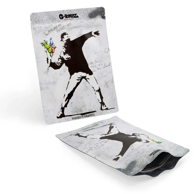 woreczek-strunowy-g-rollz-banksy-s-flower-thrower-nieprzepuszczajacy-zapachu-200-x-300-mm-Z-017-6178