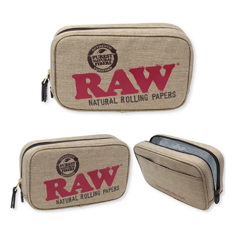 Bezzapachowa saszetka RAW Smell Proof Smokers Pouch w średnim rozmiarze, wykonana z naturalnych włókien, z czerwonym logo RAW i systemem zamykania zapobiegającym wydostawaniu się zapachów, schowki 
