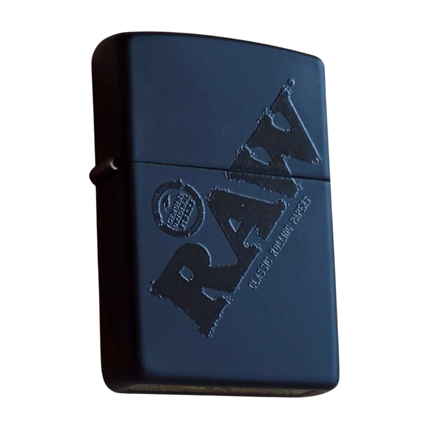 Zdjęcie przedstawia Zapalniczka Benzynowa Zippo RAW Black czarne logo.