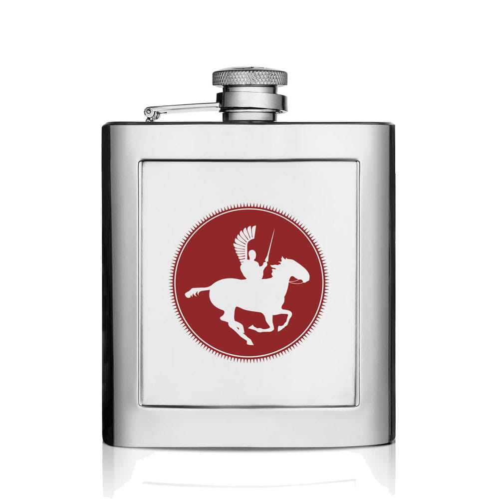 Zdjęcie przedstawia produkt Piersiówka Dan Barmore HUSARZ 240 ml.