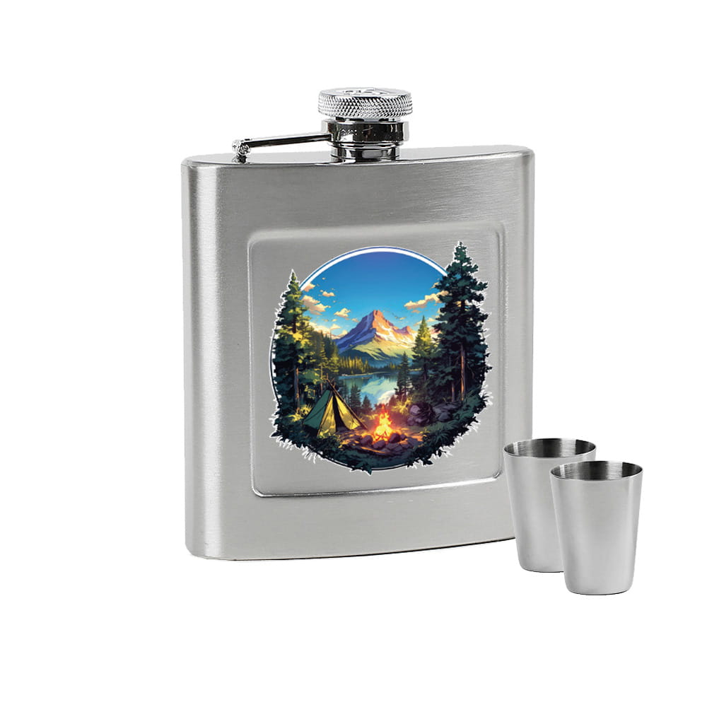 Zdjęcie przedstawia produkt Zestaw piersiówka Dan Barmore BIWAK 240ml z kieliszkami.